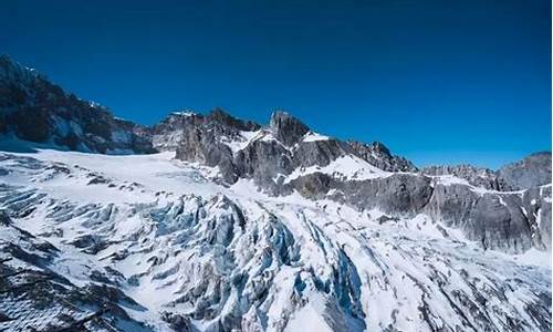 为什么玉龙雪山至今无人登顶_梅里雪山为什么没有人登顶